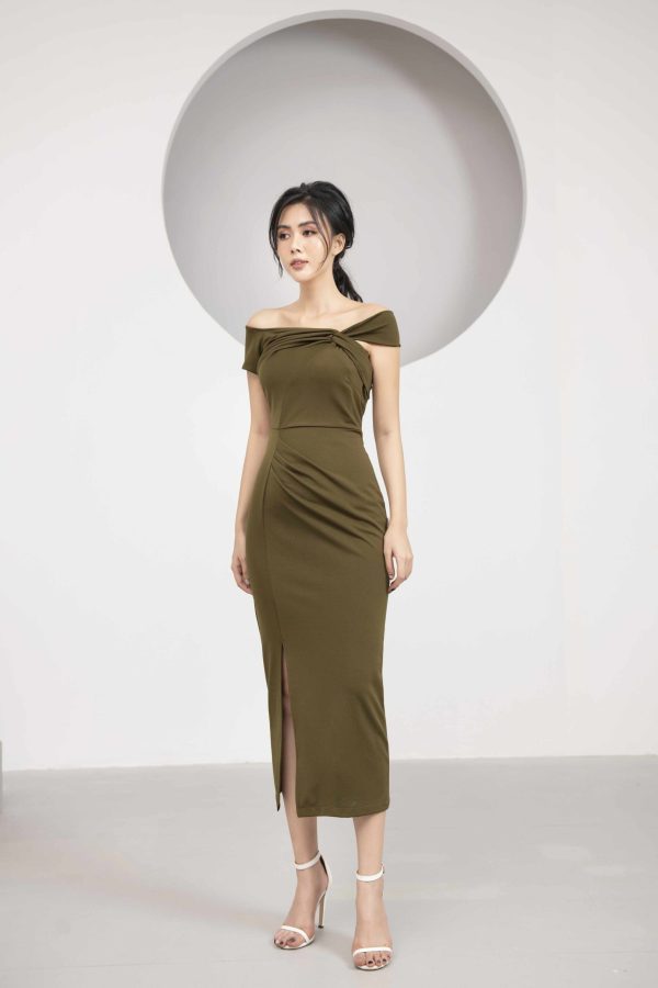 Váy đầm nữ cổ lệch xếp ly thiết kế ôm body dáng dài Gemmi fashion, DK8467