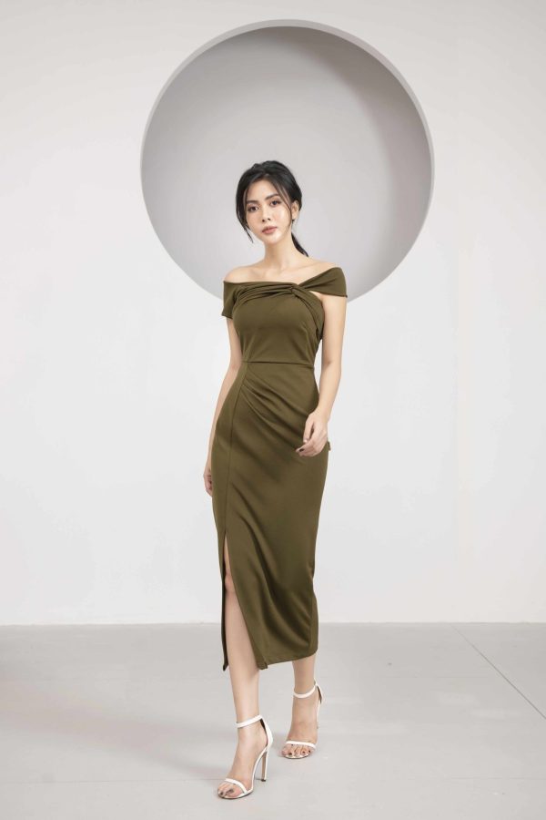Váy đầm nữ cổ lệch xếp ly thiết kế ôm body dáng dài Gemmi fashion, DK8467 - Hình ảnh 2