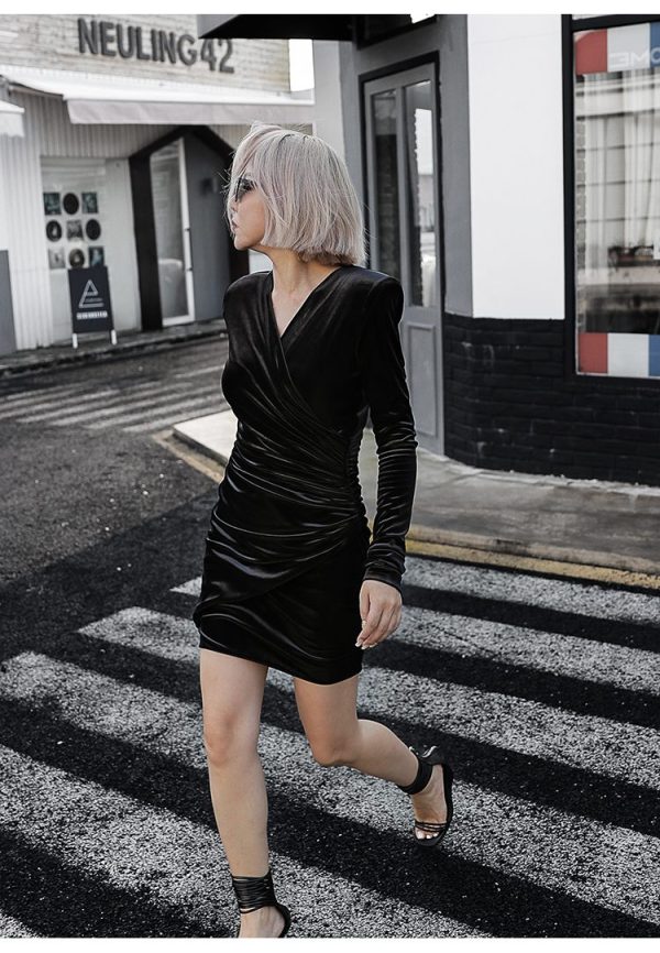 Đầm Nhung Thiết kế dự tiệc cổ tim dáng ôm body thiết kế dài tay xẻ tà Gemmi Fashion DK8315 - Hình ảnh 11