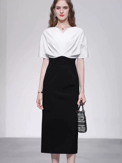 Đầm Body Đen Phối Trắng Cổ V GEMMI Fashion, DK8672