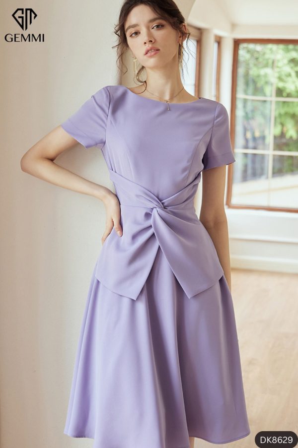 Đầm xoè xoắn eo GEMMI Fashion, DK8629