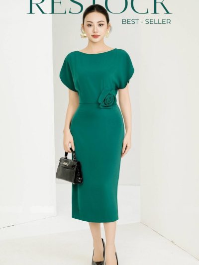 Đầm body cổ thuyền phối hoa eo GEMMI Fashion, DK8689