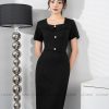 Đầm đen body cổ vuông vạt ngắn GEMMI, DK8734