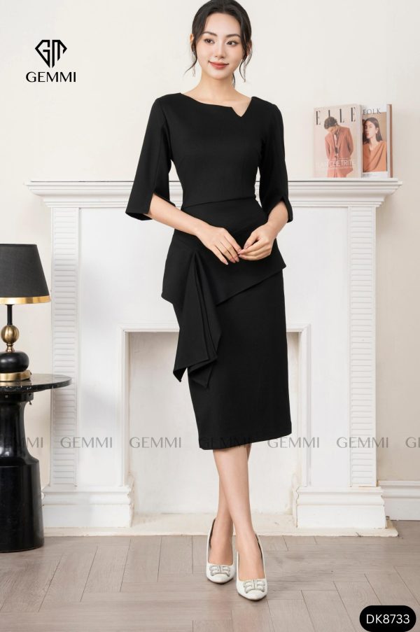 Đầm đen tay lỡ eo vạt lệch GEMMI, DK8733 - Hình ảnh 2