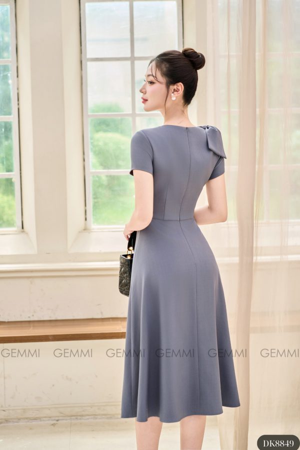 Đầm công sở, dự tiệc dáng xòe cổ V nơ vai GEMMI, DK8849 - Ảnh 5