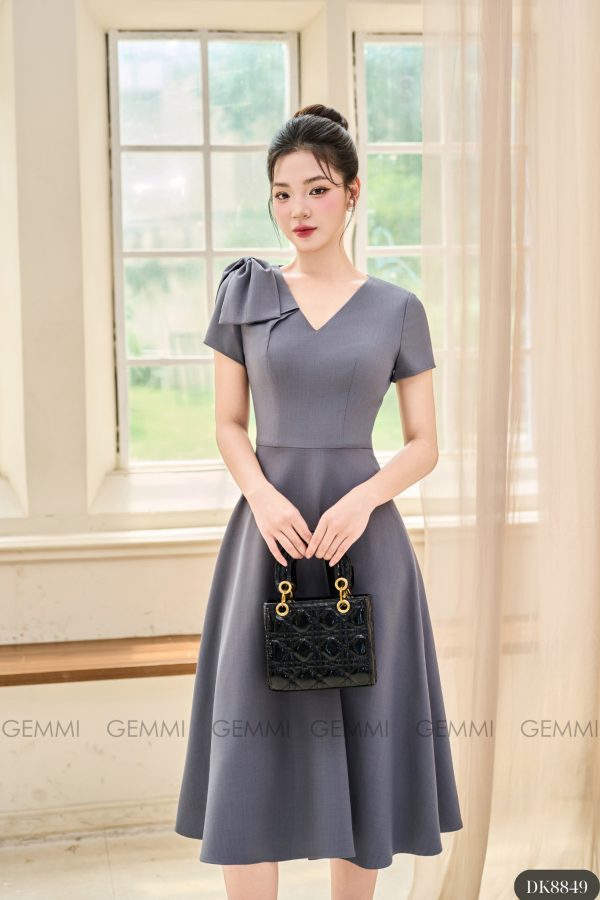 Đầm công sở, dự tiệc dáng xòe cổ V nơ vai GEMMI, DK8849 - Ảnh 3