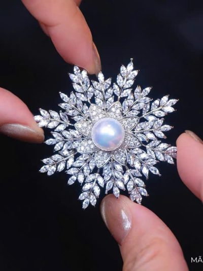 Trâm cài áo bông tuyết đính ngọc trai cao cấp TC04