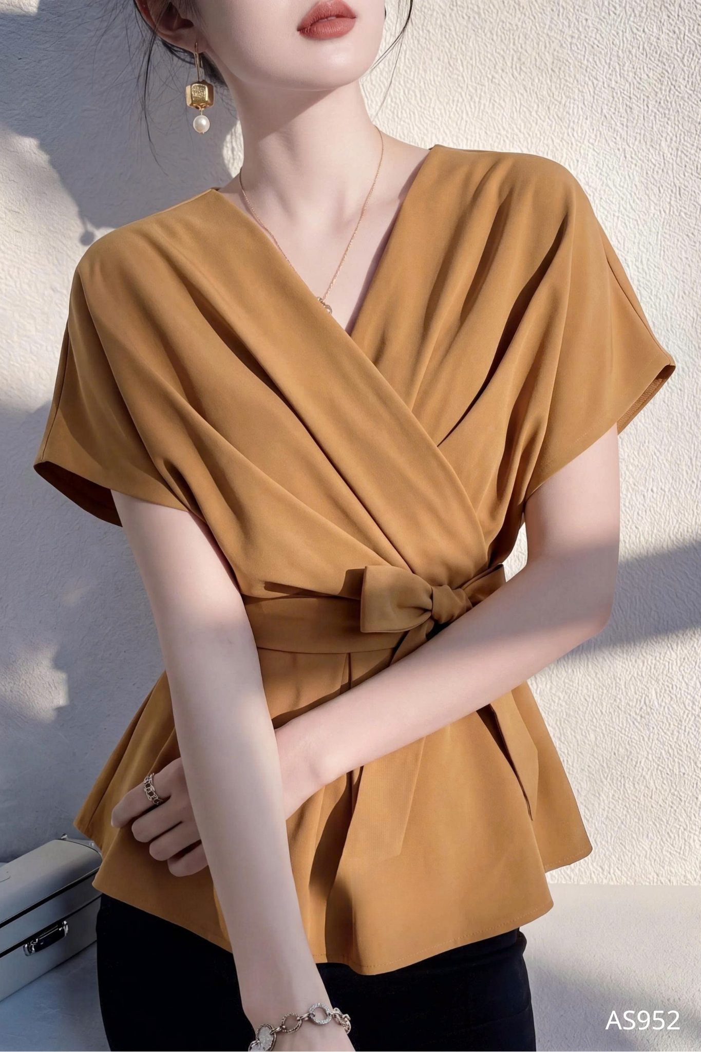 Áo Vạt Chéo Tôn Dáng Thanh Lịch - AS952