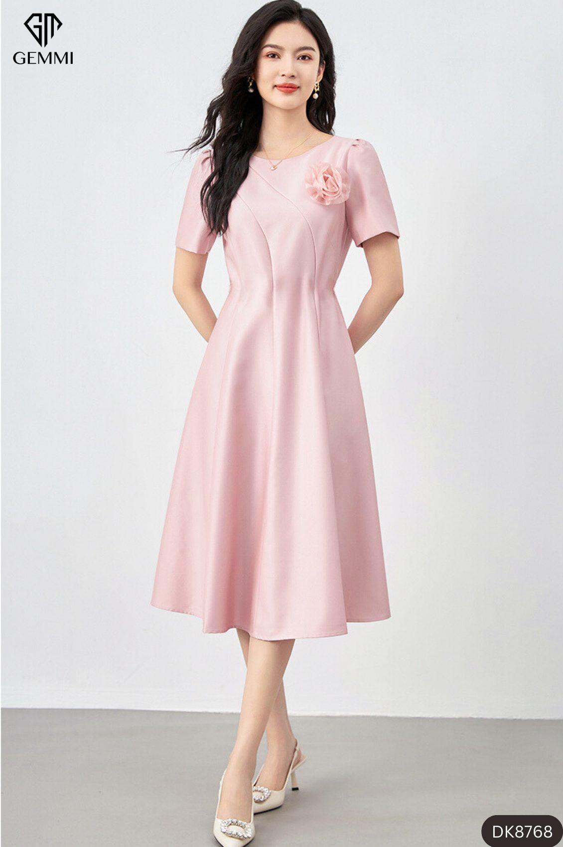 Đầm Hồng Dáng Xoè Thiết Kế Đính Hoa - DK8768